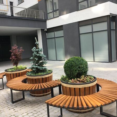 4-Room Jacuzzi Apartment Lviv Luaran gambar
