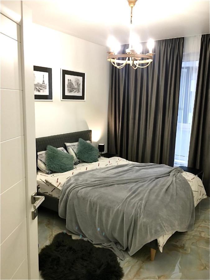 4-Room Jacuzzi Apartment Lviv Luaran gambar