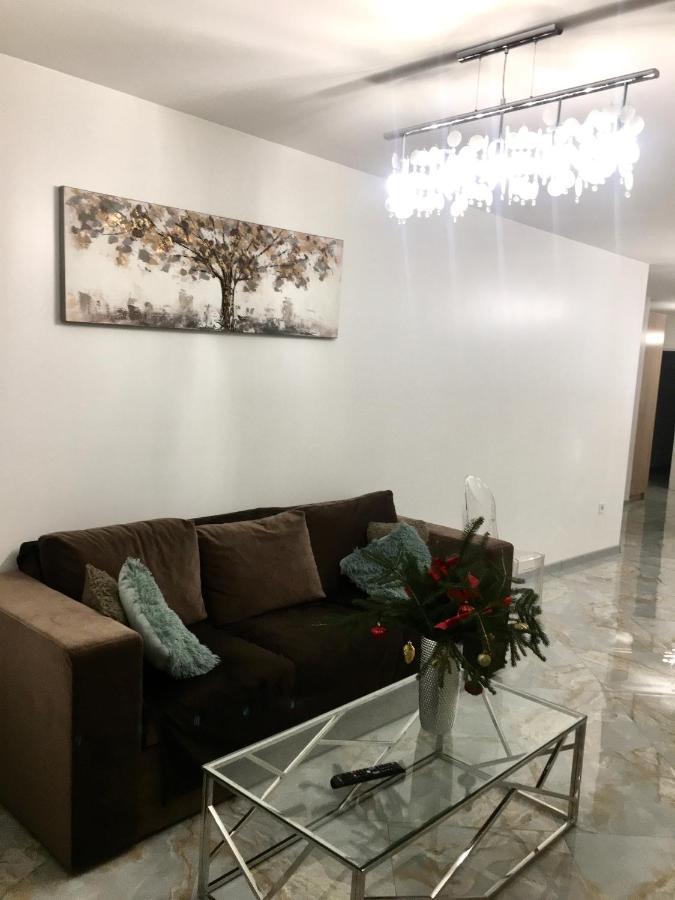 4-Room Jacuzzi Apartment Lviv Luaran gambar