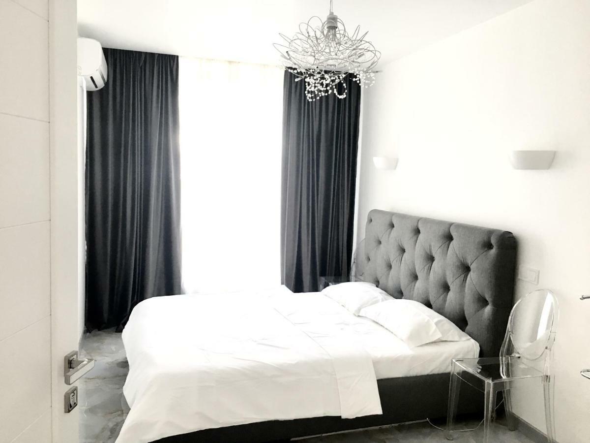 4-Room Jacuzzi Apartment Lviv Luaran gambar